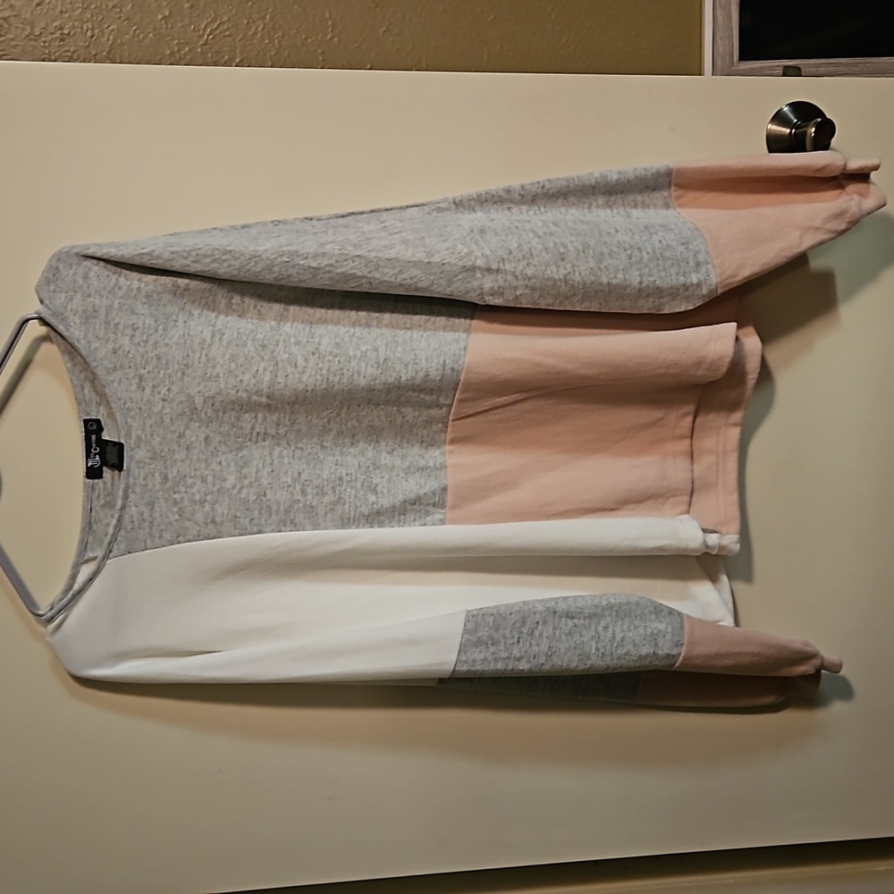 NWT long sleeve top size L